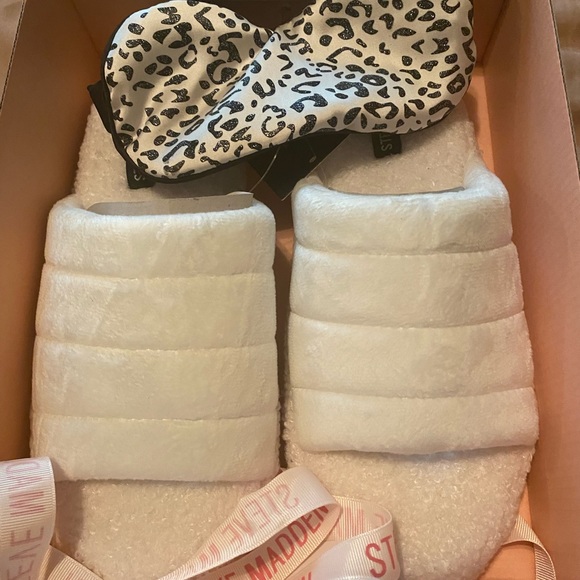 Steve Madden gift set - Picture 2 of 4